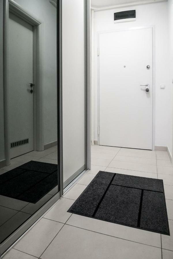 Sauna - Flexible Selfcheckins 6 - Zagreb - Garage - Electric Vehicle Ccharger - Loggia - New - Luxury - Apartments Repinc 6 Dış mekan fotoğraf